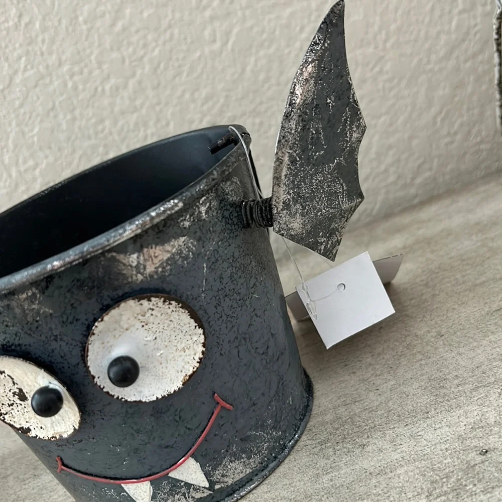 Vintage Inspired Halloween metal baskets/pails set/3